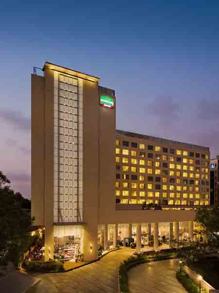 courtgard-mumbai-escorts-service-hotel-in-mumbai